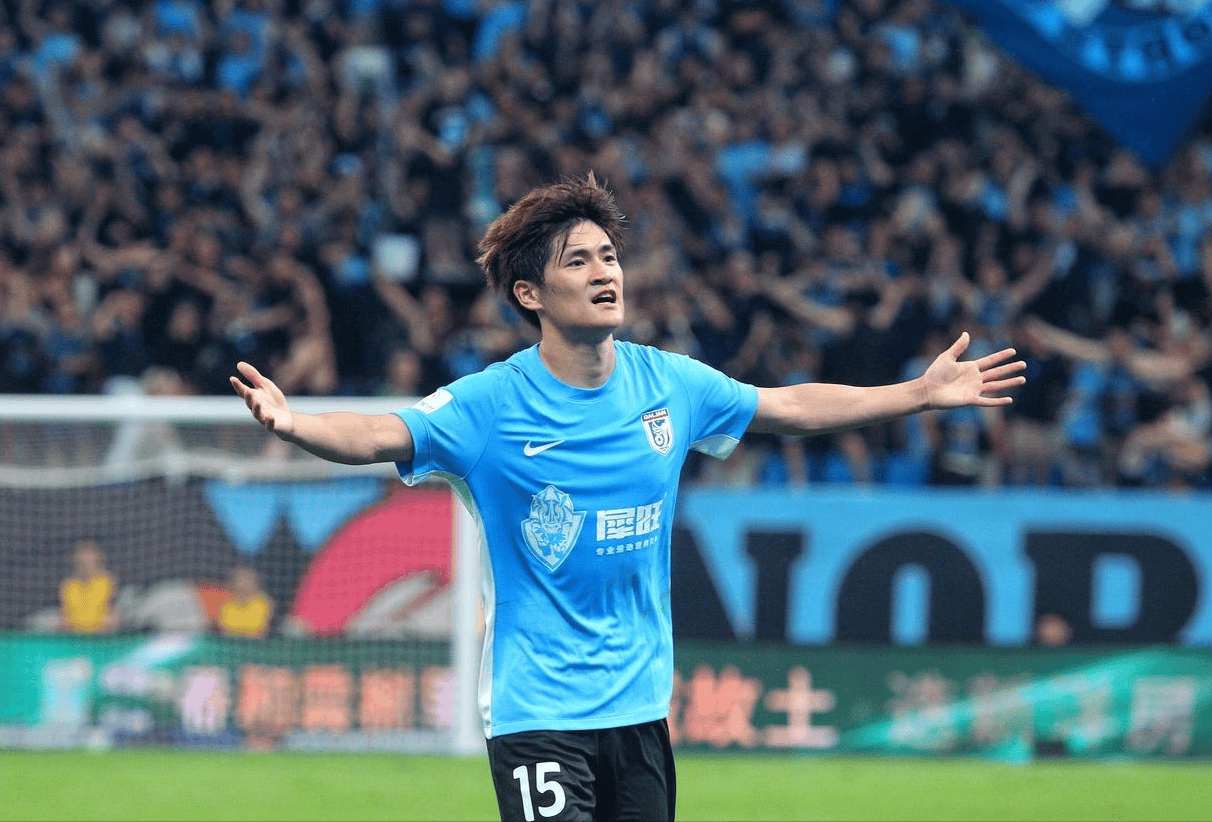 爱游戏体育中国2-0，中超第9掀翻中超第5，升班马完胜山东泰山，大连劲旅2连胜