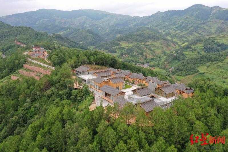 爱游戏体育下载再访悬崖村丨凉山“三个村”去年接待游客超10万人次
