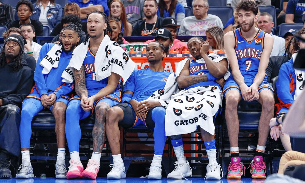 爱游戏体育app豪砸8.22亿！雷霆续约新三少剑指王朝：看齐金州勇士？