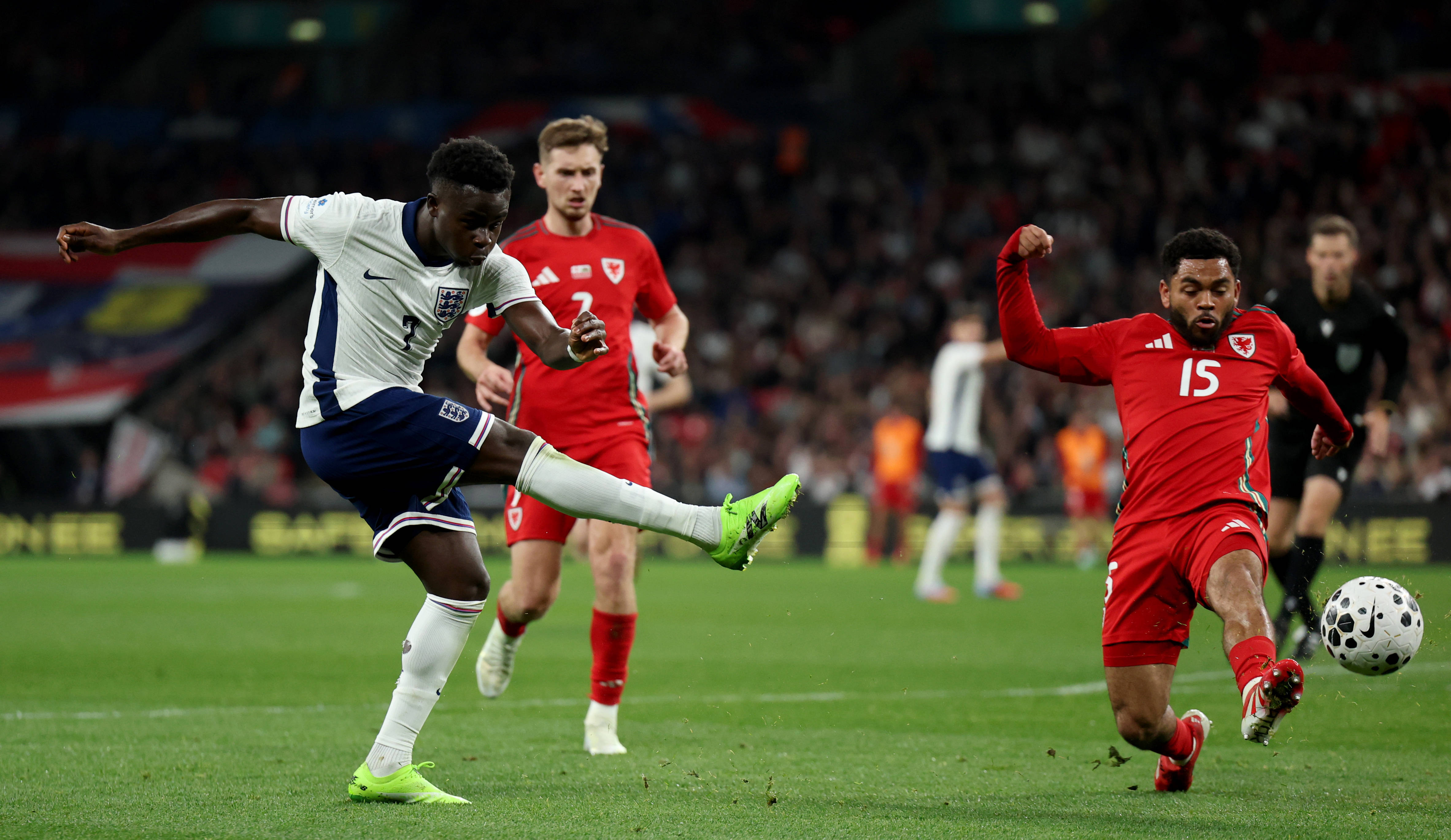 爱游戏（体育）足球——热身赛：英格兰胜威尔士