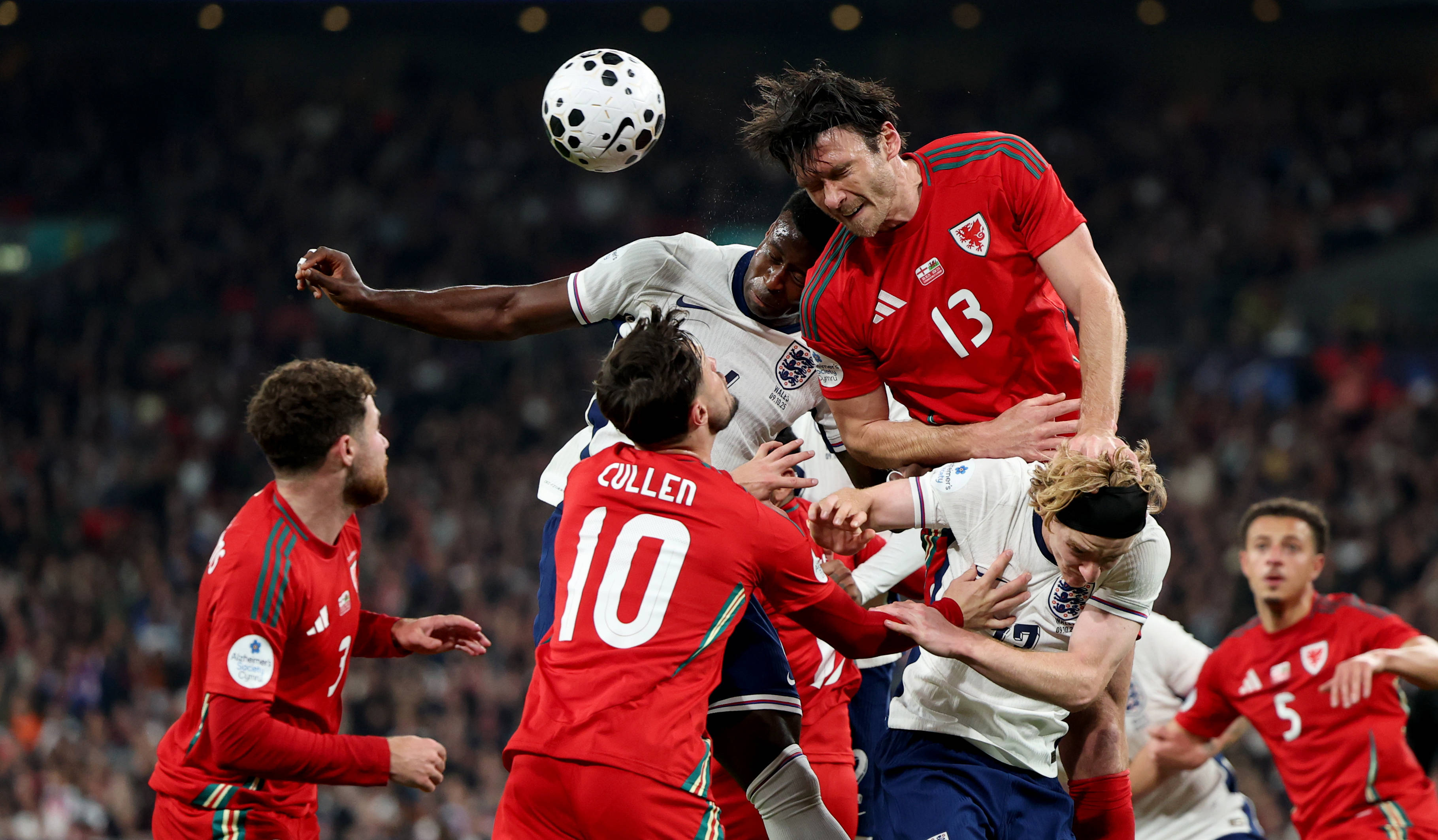 爱游戏（体育）足球——热身赛：英格兰胜威尔士