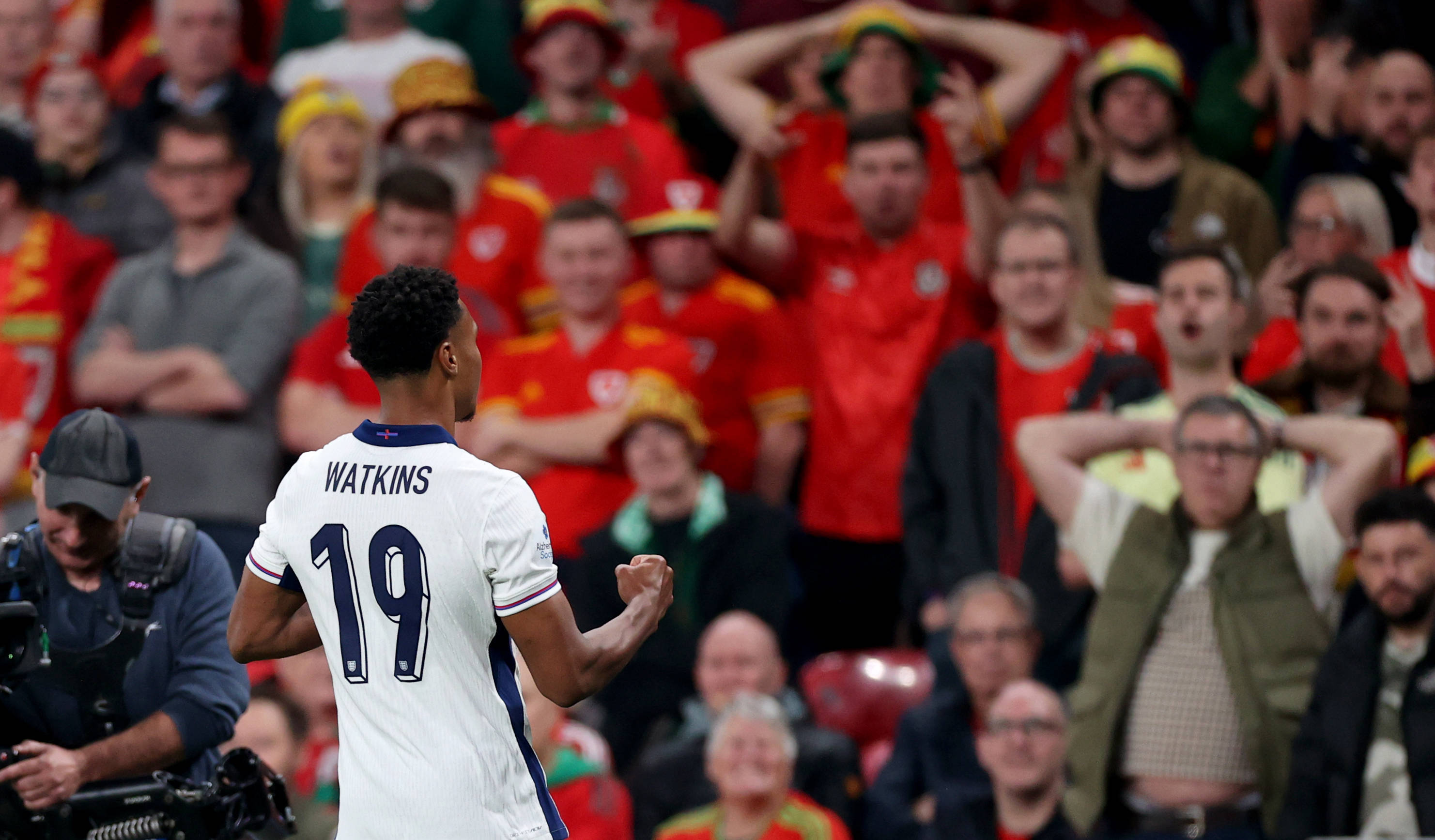 爱游戏（体育）足球——热身赛：英格兰胜威尔士