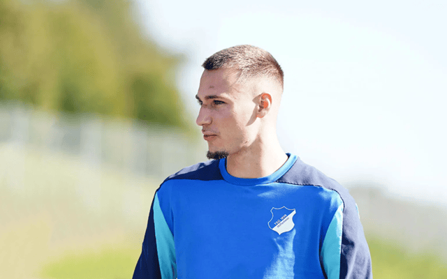 爱游戏体育德甲：霍芬海姆vs科隆，谁能重返胜轨？