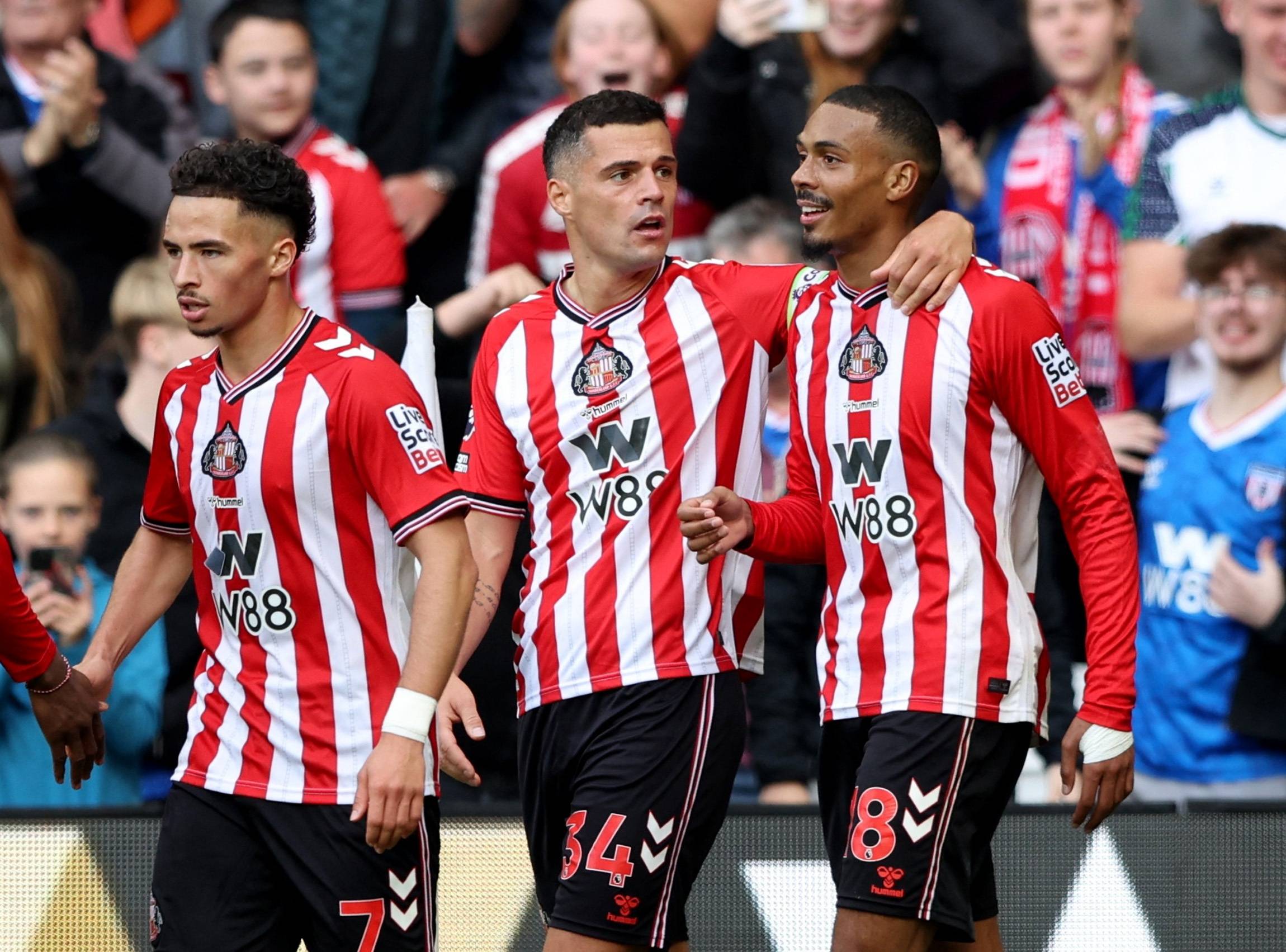 爱游戏体育曼联小心！扎卡成为桑德兰梦幻开局的核心，铸就桑德兰非常硬中场